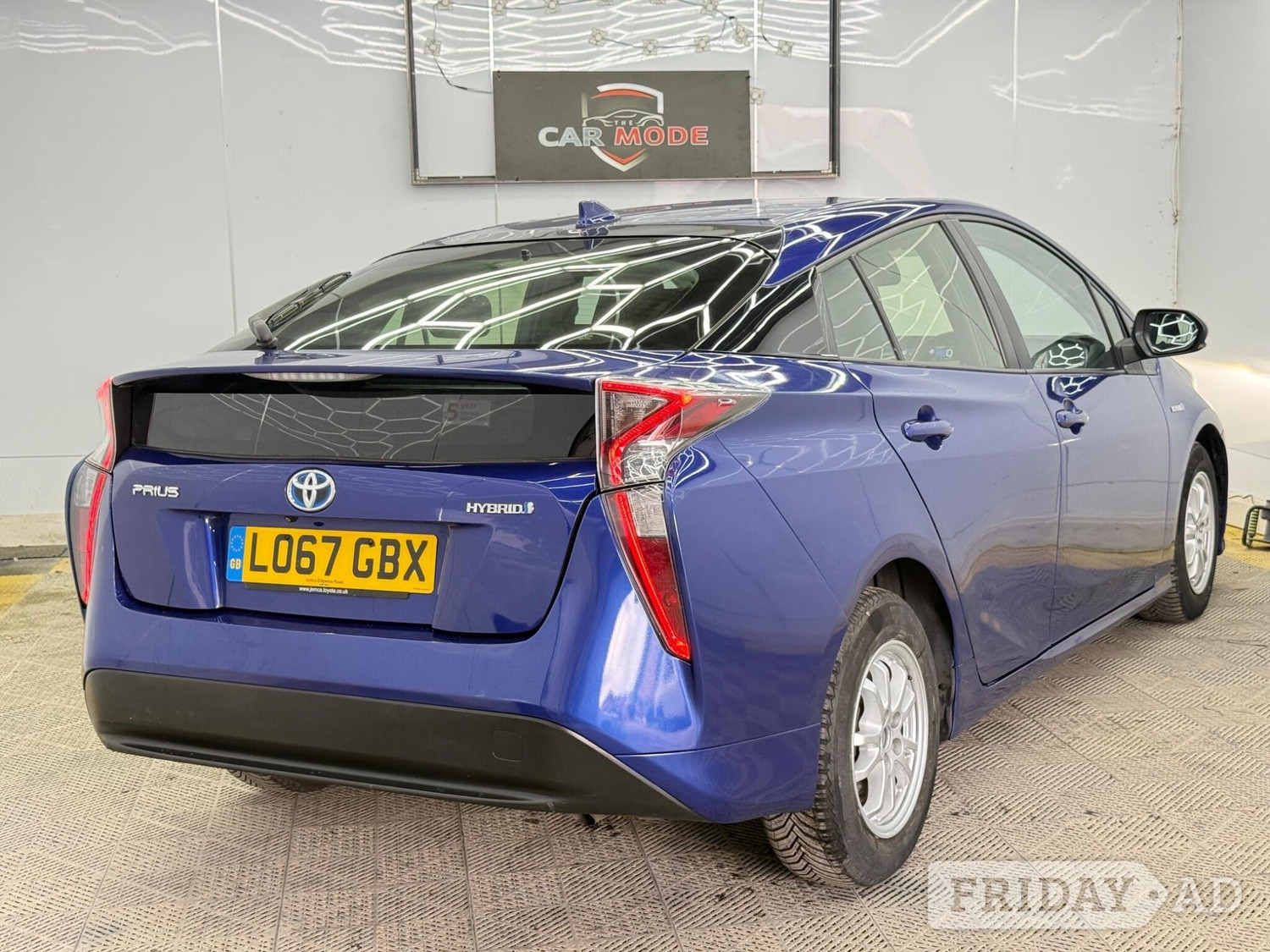 Toyota Prius 2018 - Cars