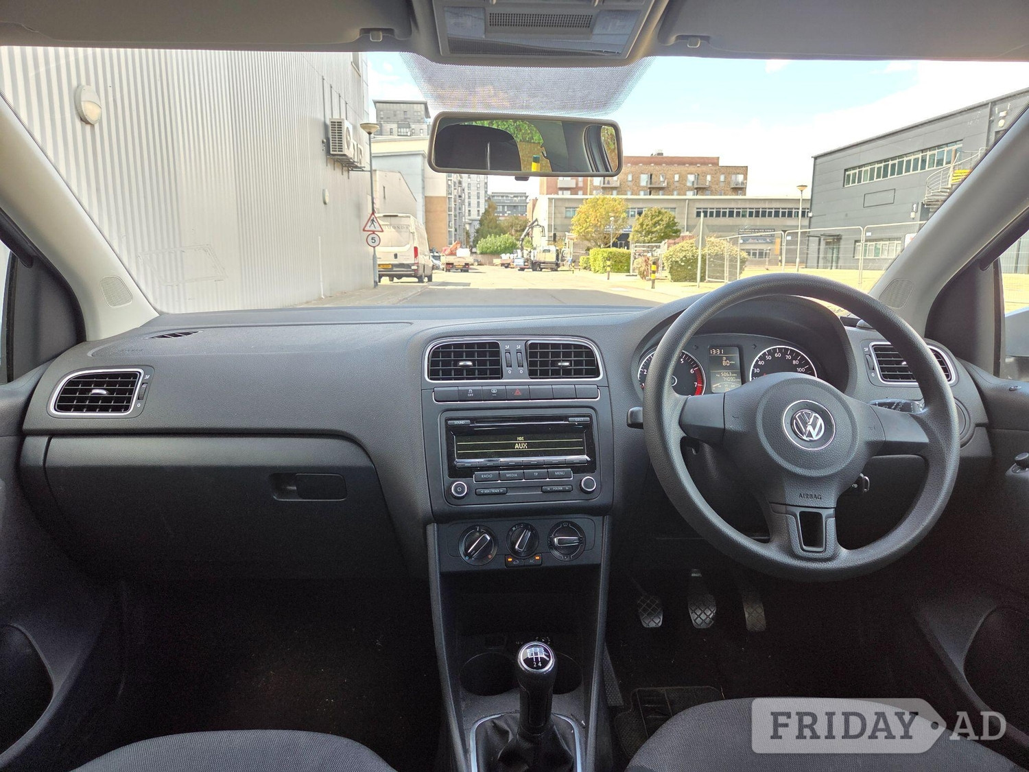 Volkswagen Polo 2012 - Cars in Slough