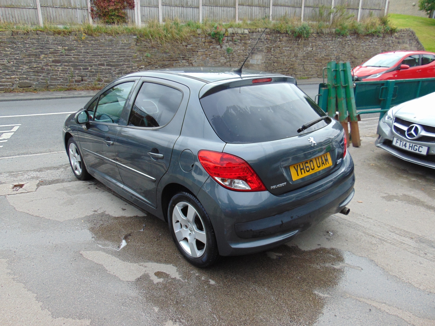 [ berth ]Peugeot 207