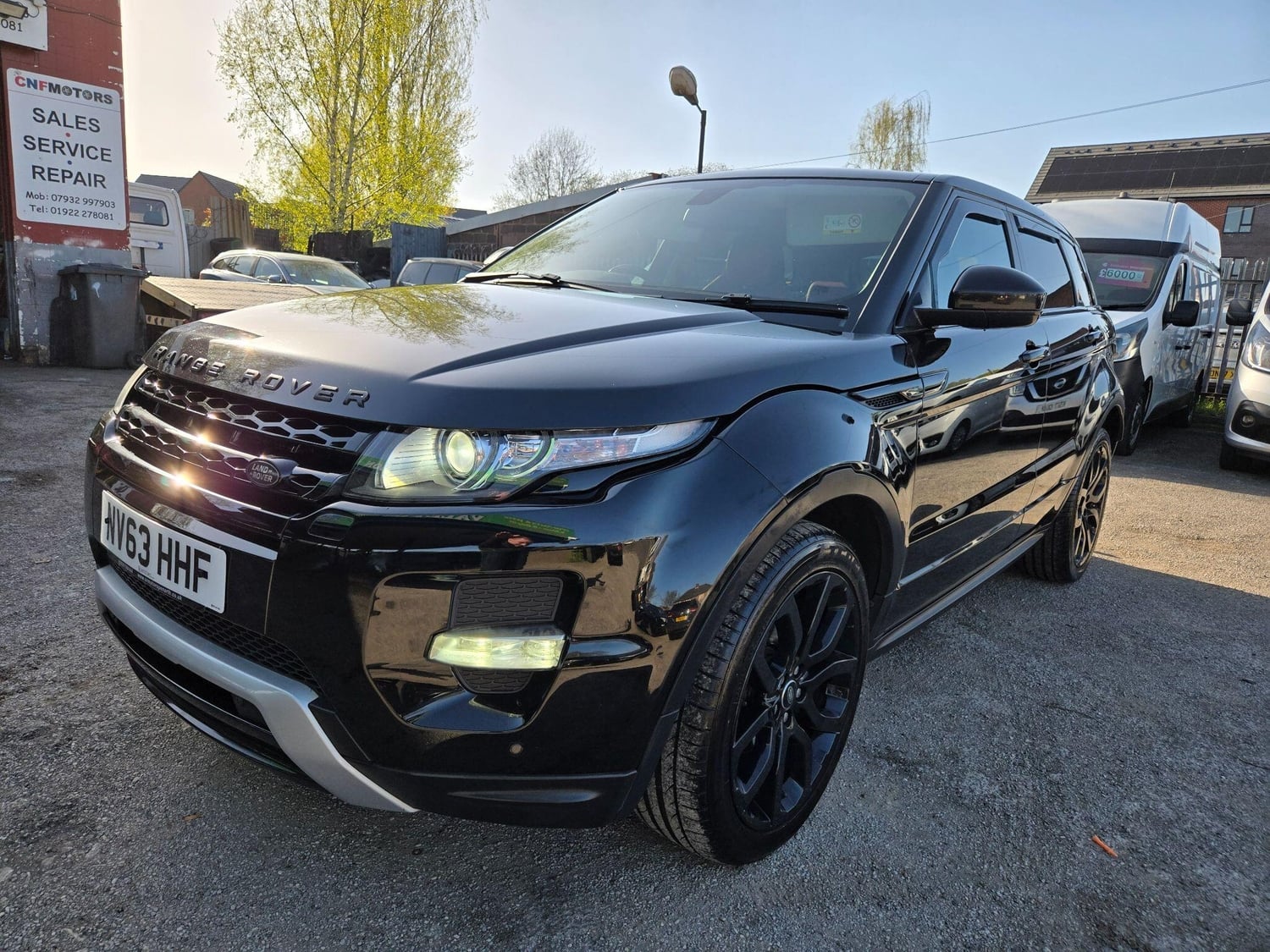 [ berth ]Land Rover Range Rover Evoque