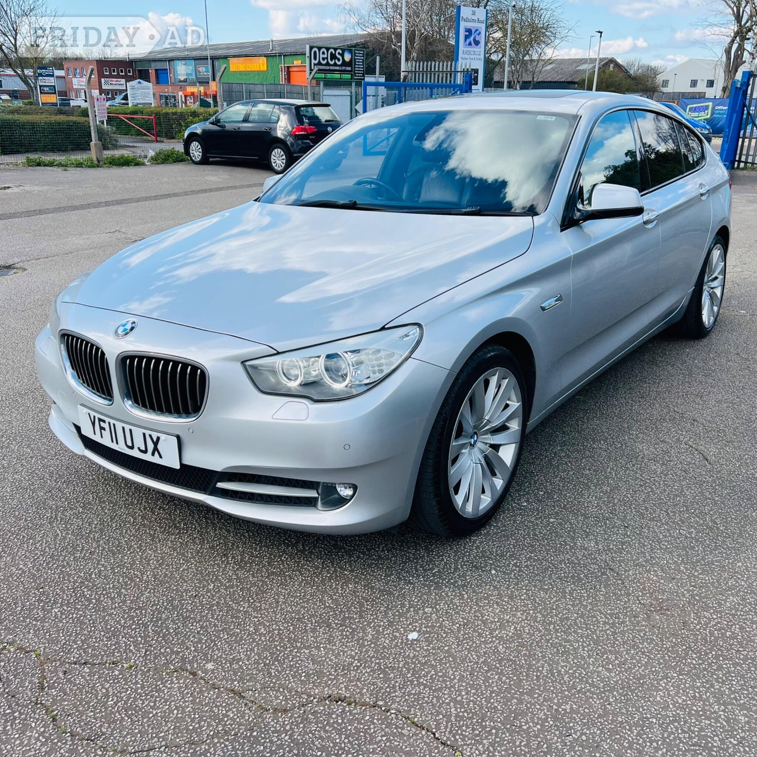 [ berth ]BMW 5 Series Gran Turismo