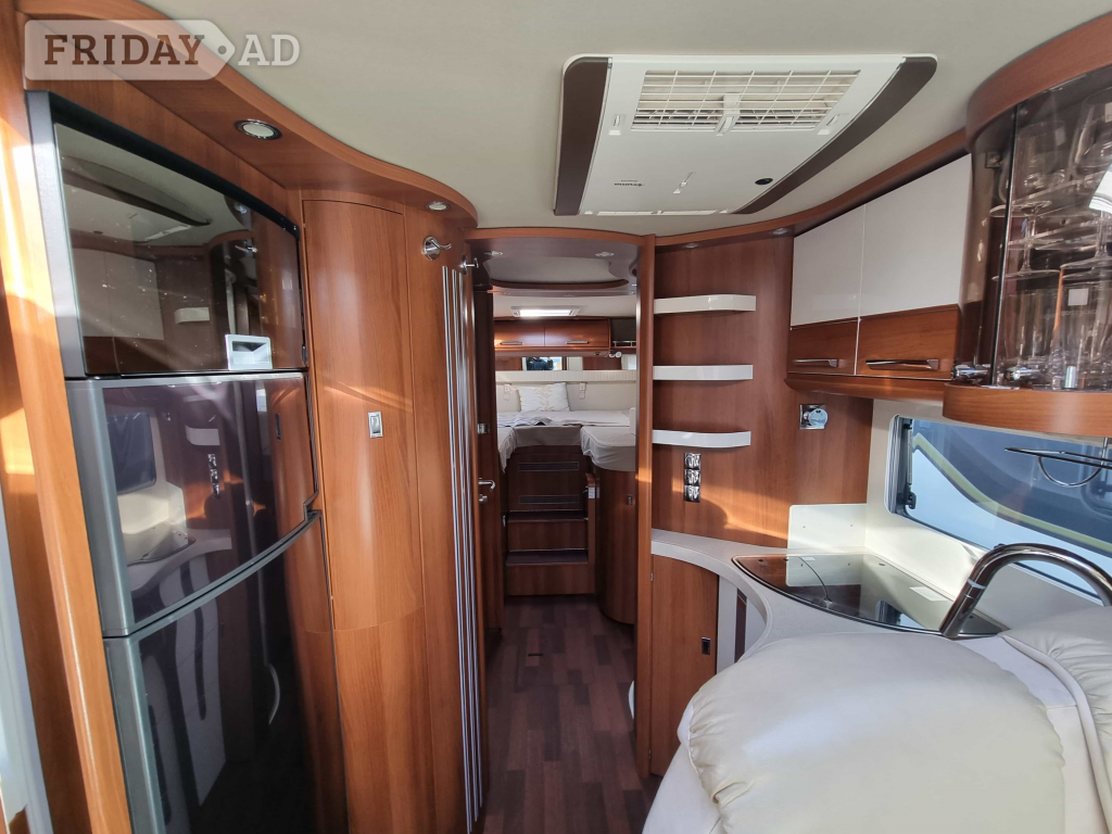 [4 berth ]Carthago Chic C-Line I 4.9 LE Superior