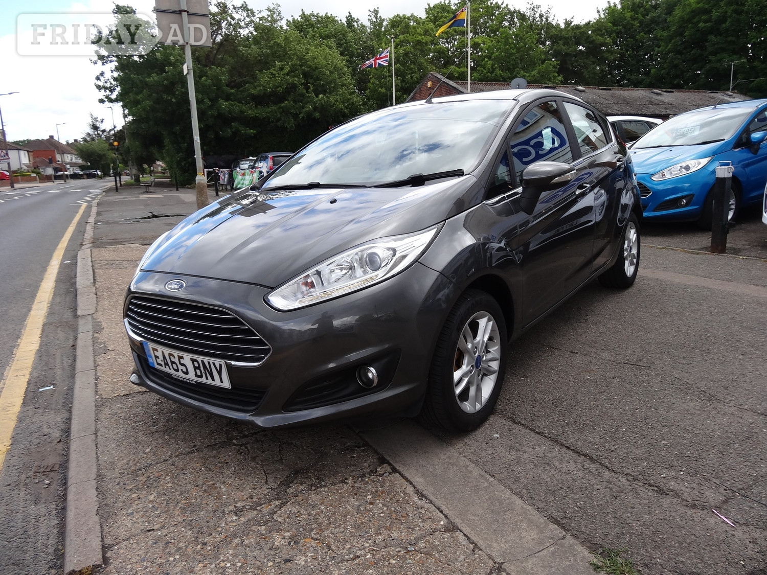 [ berth ]Ford Fiesta