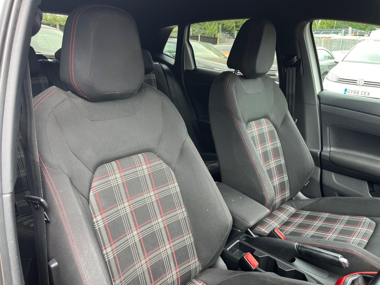 [ berth ]Volkswagen Polo