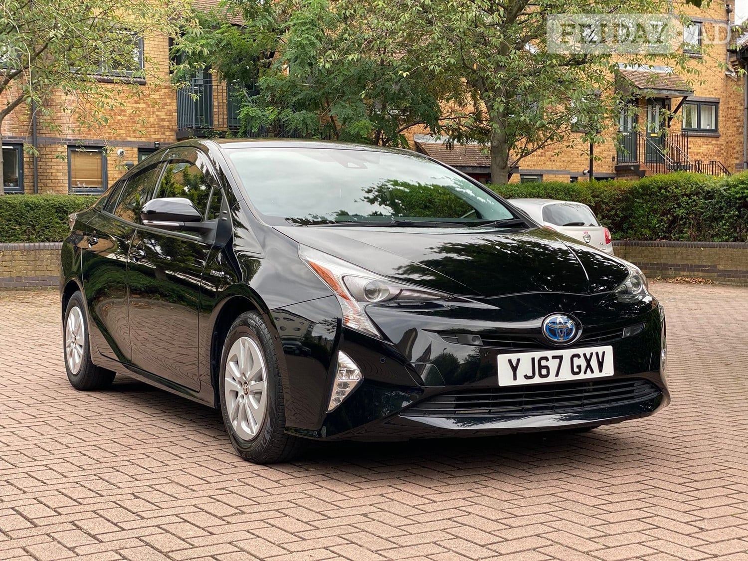 Toyota Prius 2016 in London