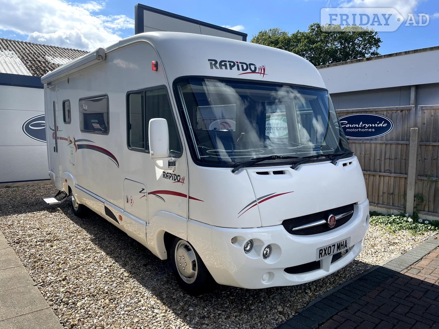 [ berth ]Rapido 9048DF
