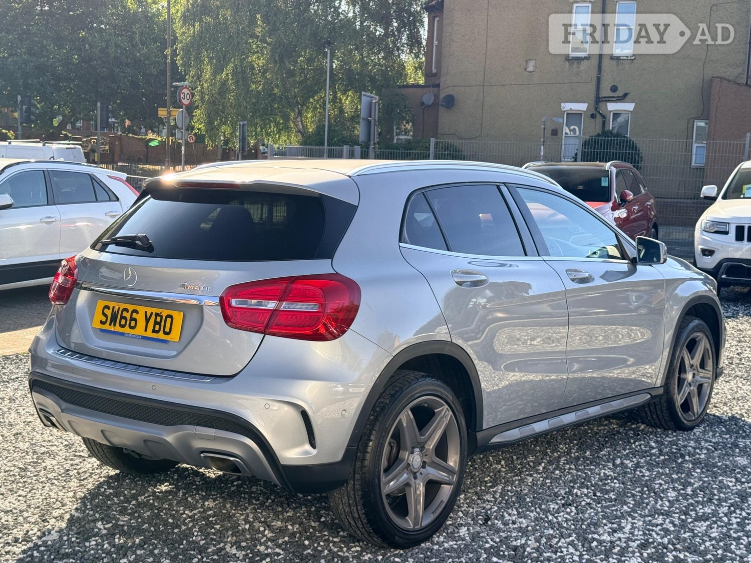 Mercedes-Benz GLA 2016 - Cars
