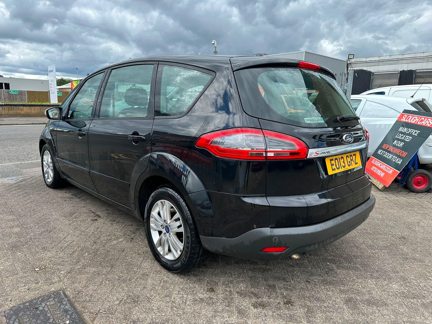 [ berth ]Ford S-Max