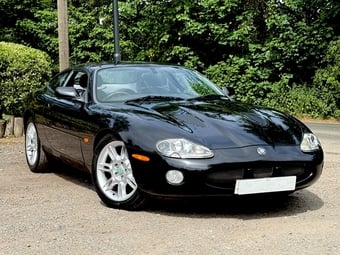 Jaguar XK8 2002