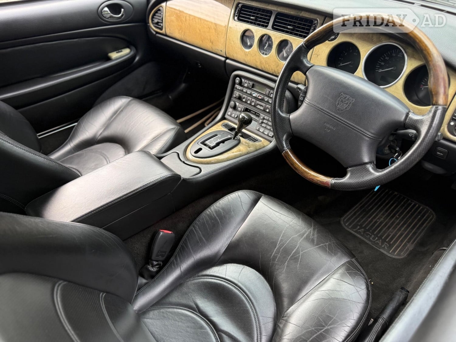 [ berth ]Jaguar XK8