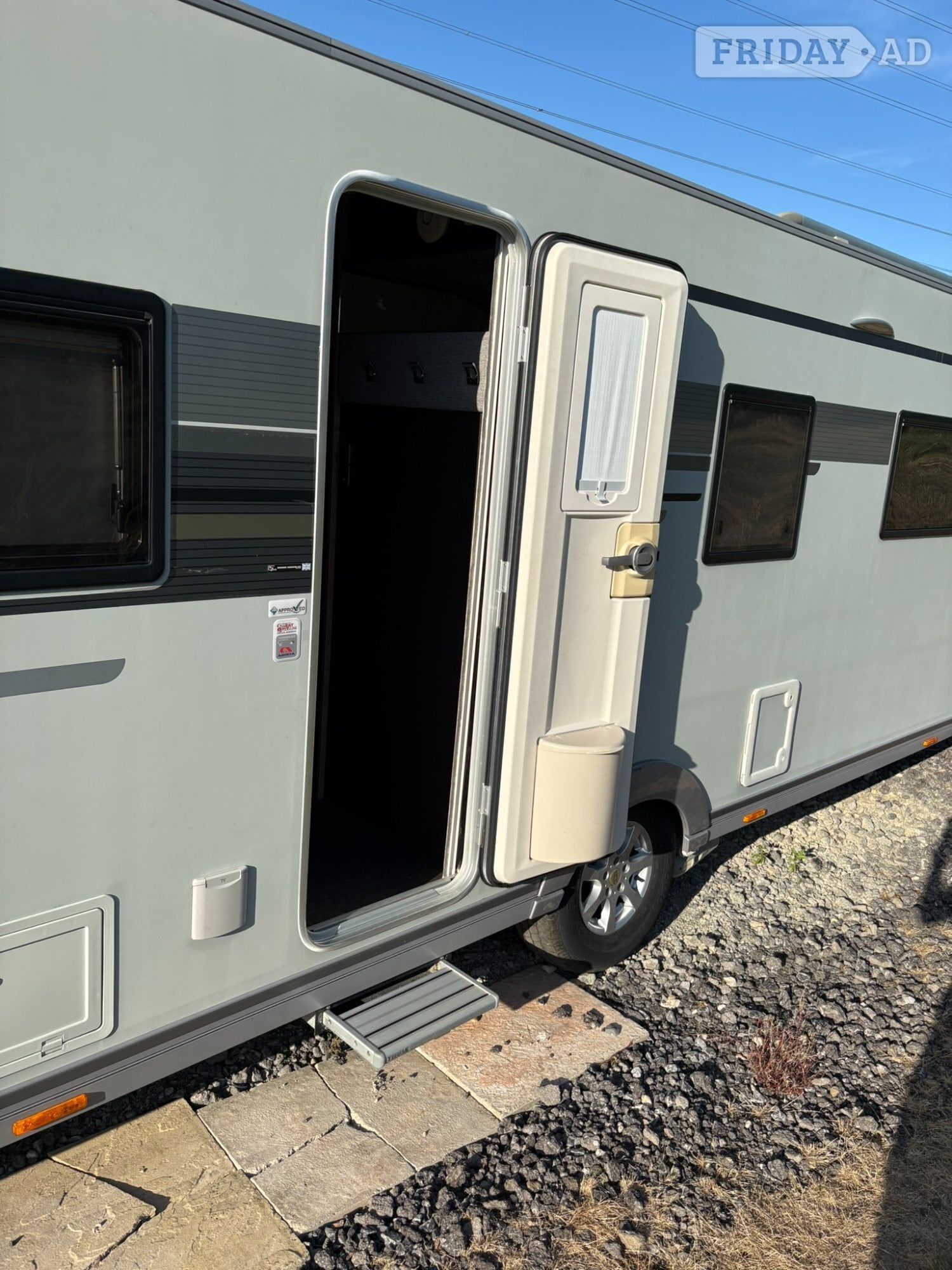 Adria Alpina 613 UC Missouri 2017 - Motorhomes & Caravans in Swindon