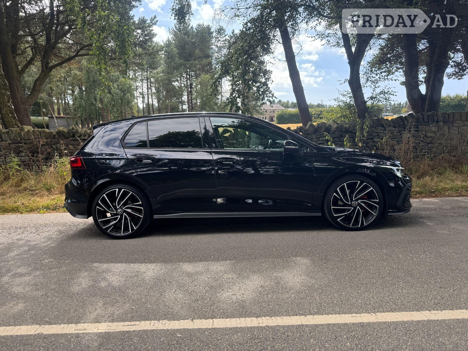 Volkswagen Golf 2021 - Cars