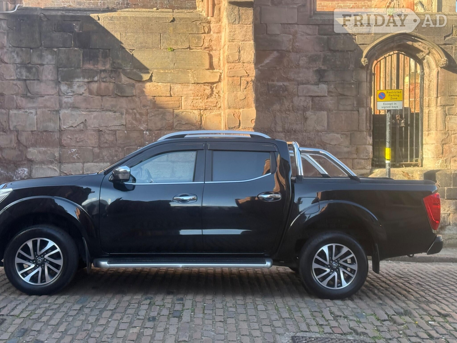 Nissan Navara 2016 - Vans & Commercial Vehicles in Coventry