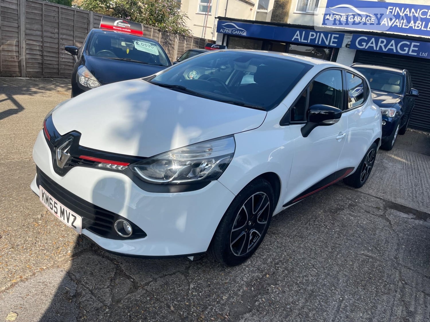 Renault Clio 2016 in Sittingbourne