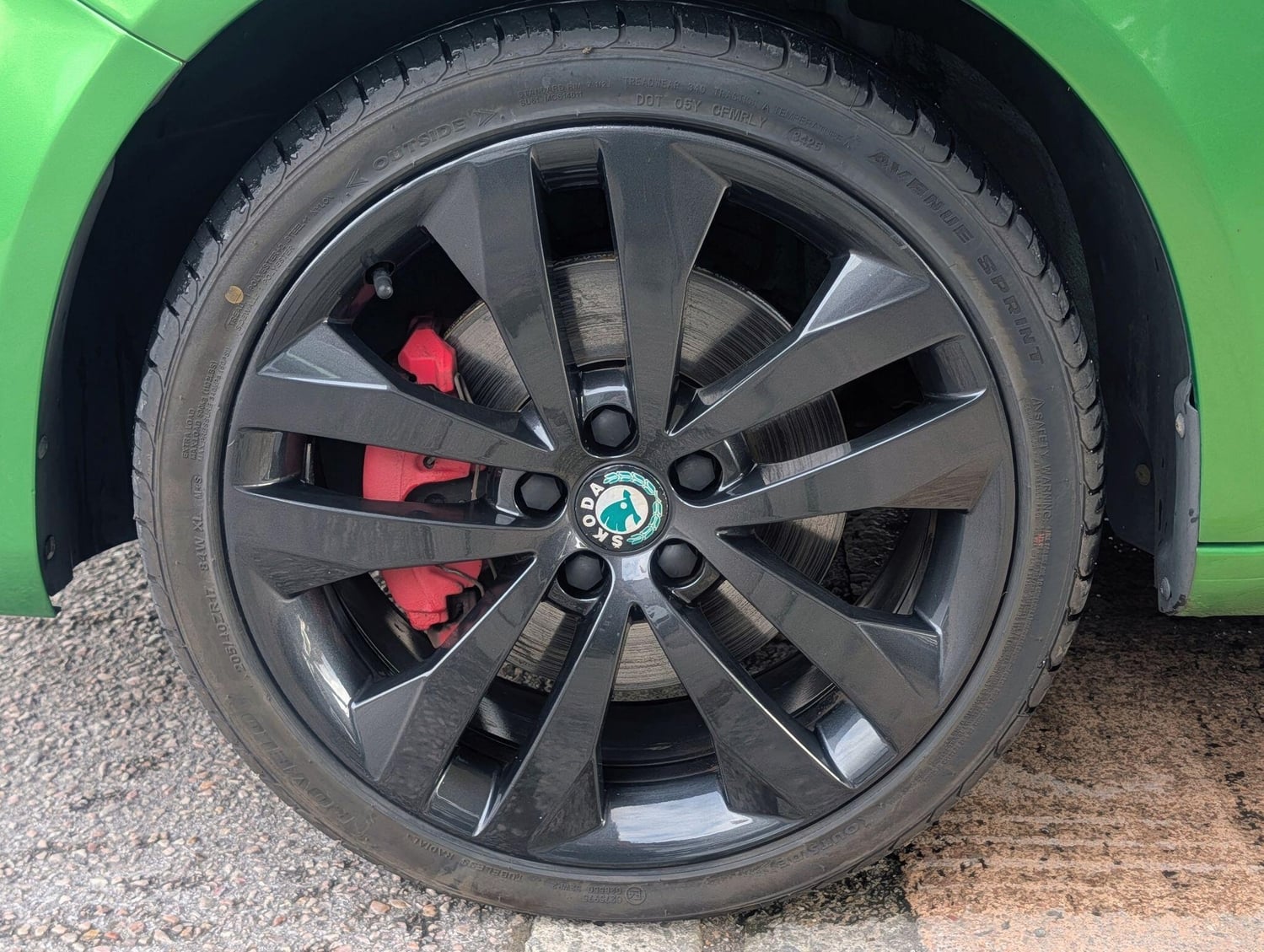 Skoda Fabia 2012 - Cars