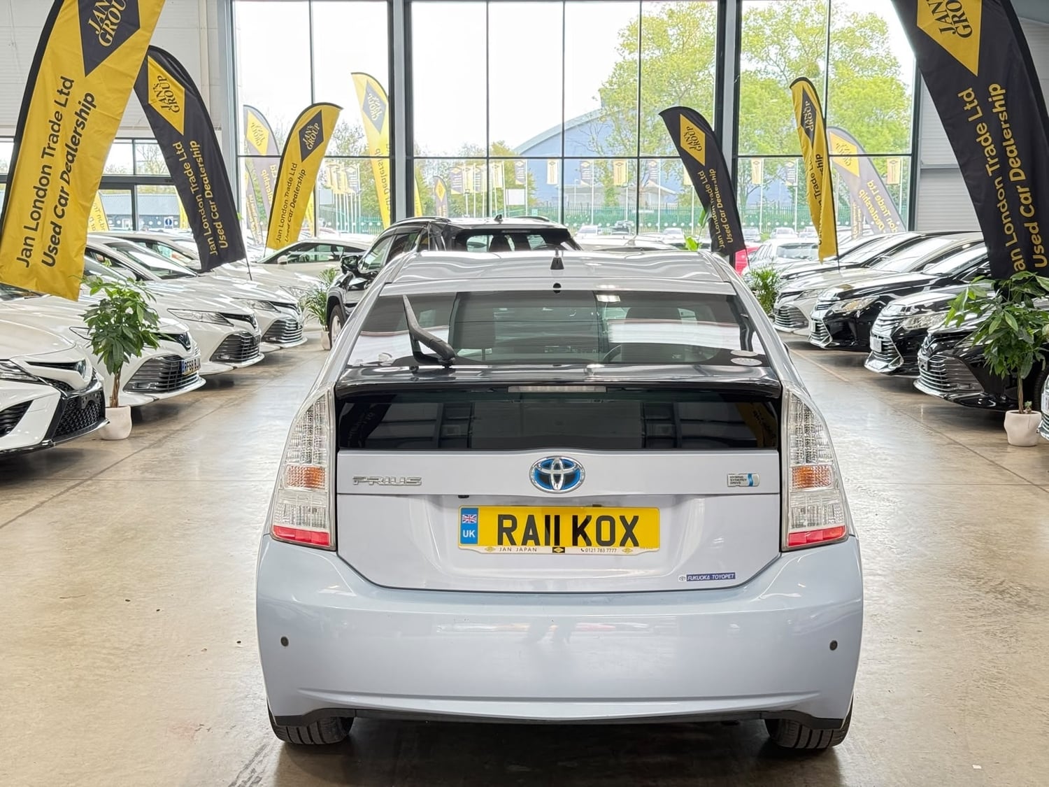 Toyota Prius 2011 - Cars in Reading