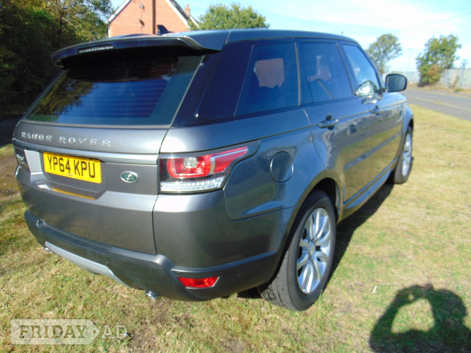 [ berth ]Land Rover Range Rover Sport