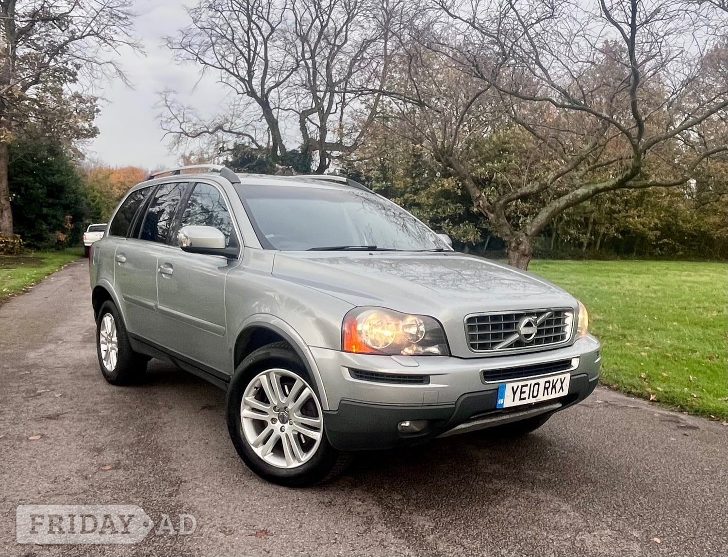 Volvo XC90 2010 in St. Helens