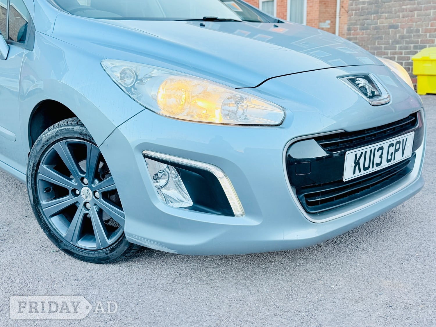 [ berth ]Peugeot 308 SW