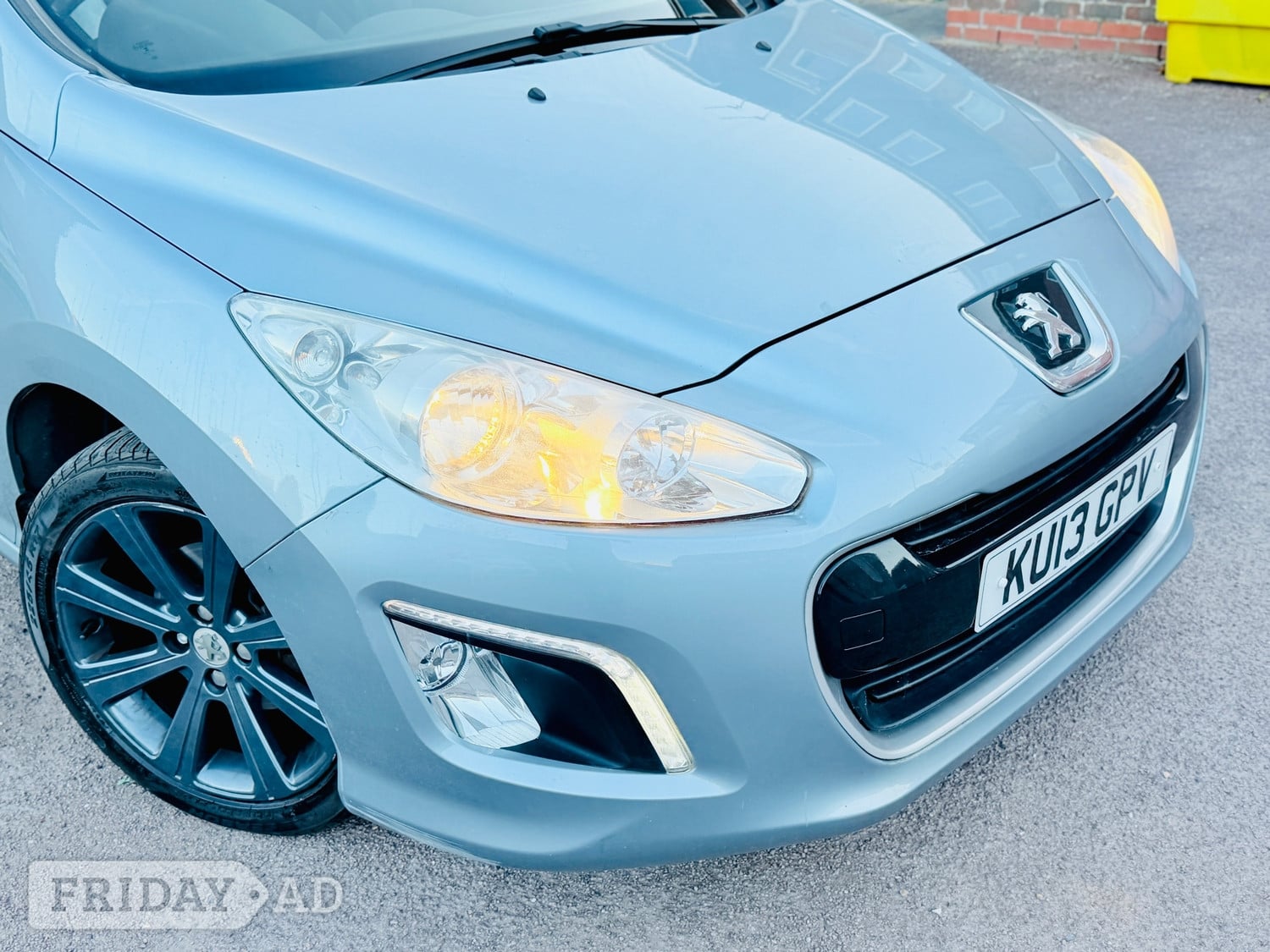 Peugeot 308 SW 2013 - Cars in Slough