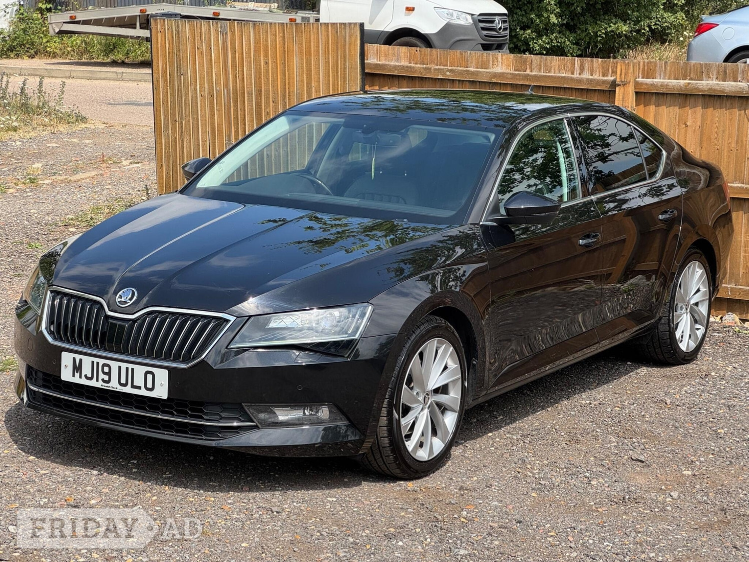 [ berth ]Skoda Superb