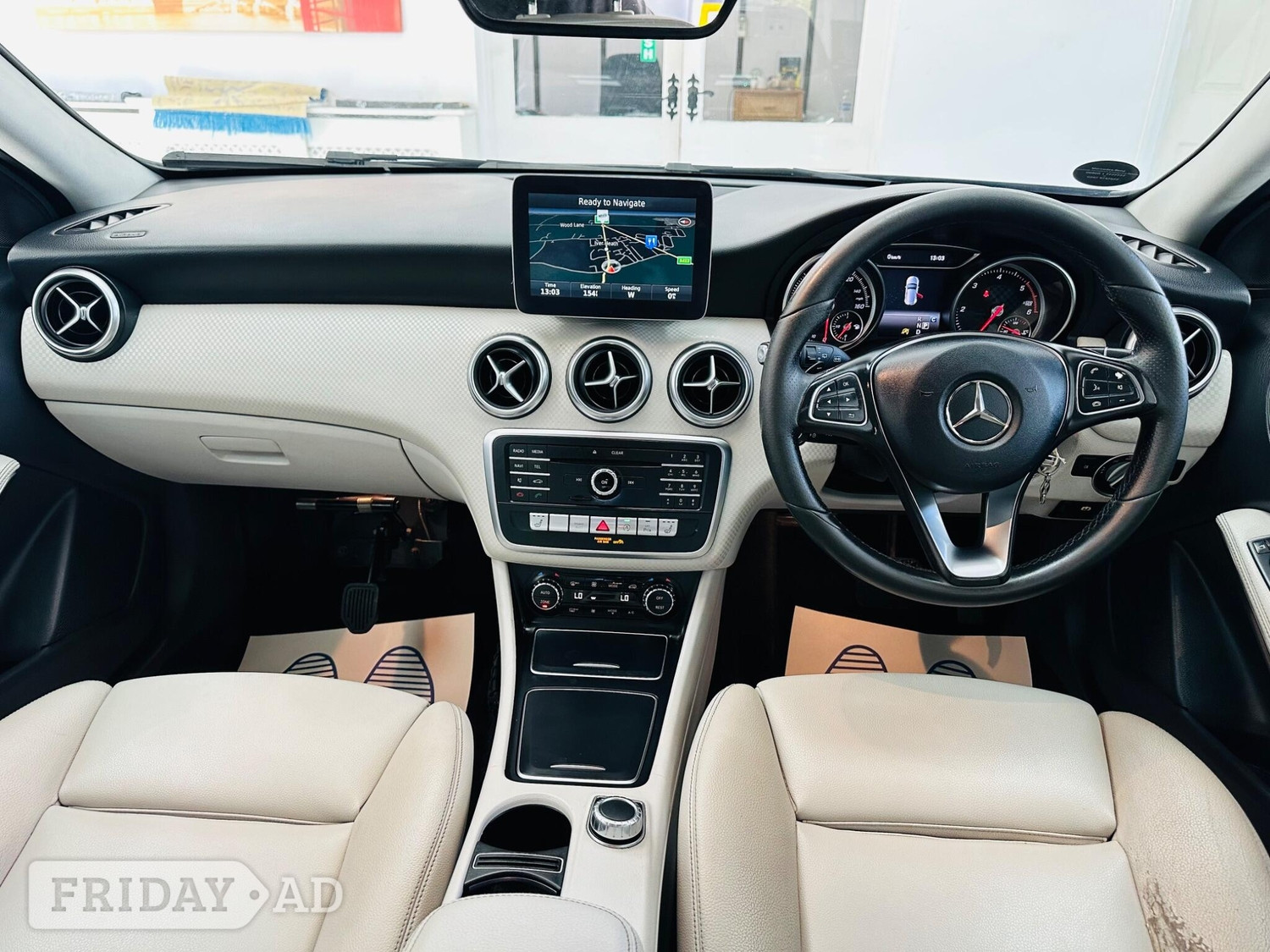 [ berth ]Mercedes-Benz A Class