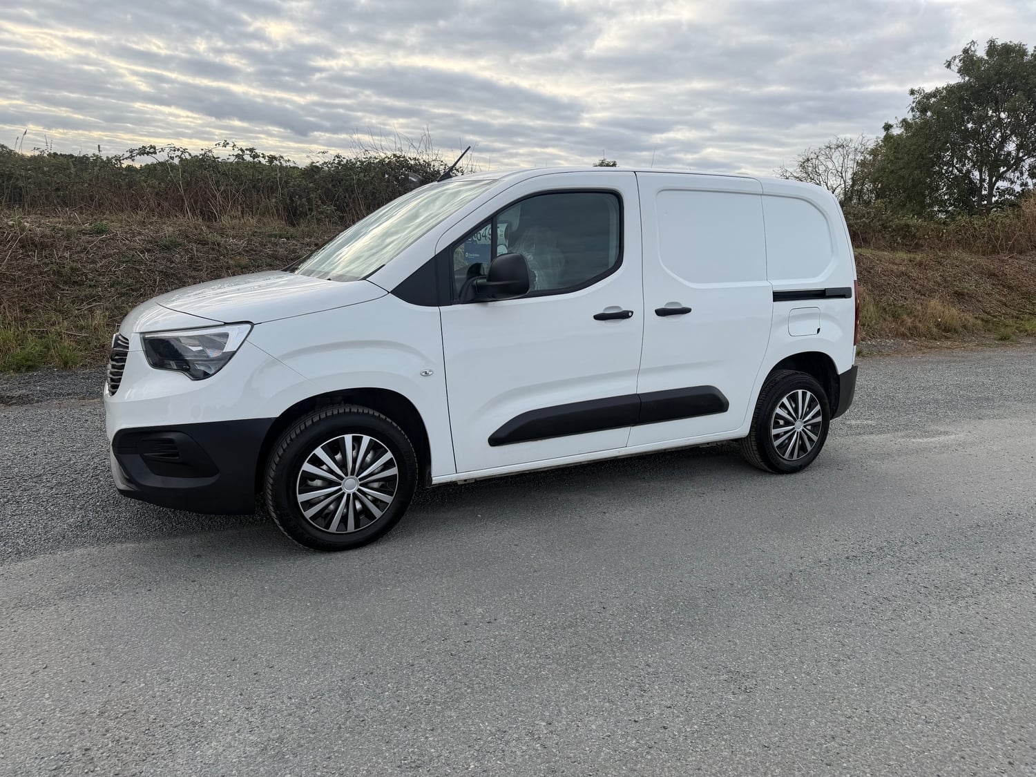 Vauxhall Combo 2021 - Vans & Commercial Vehicles
