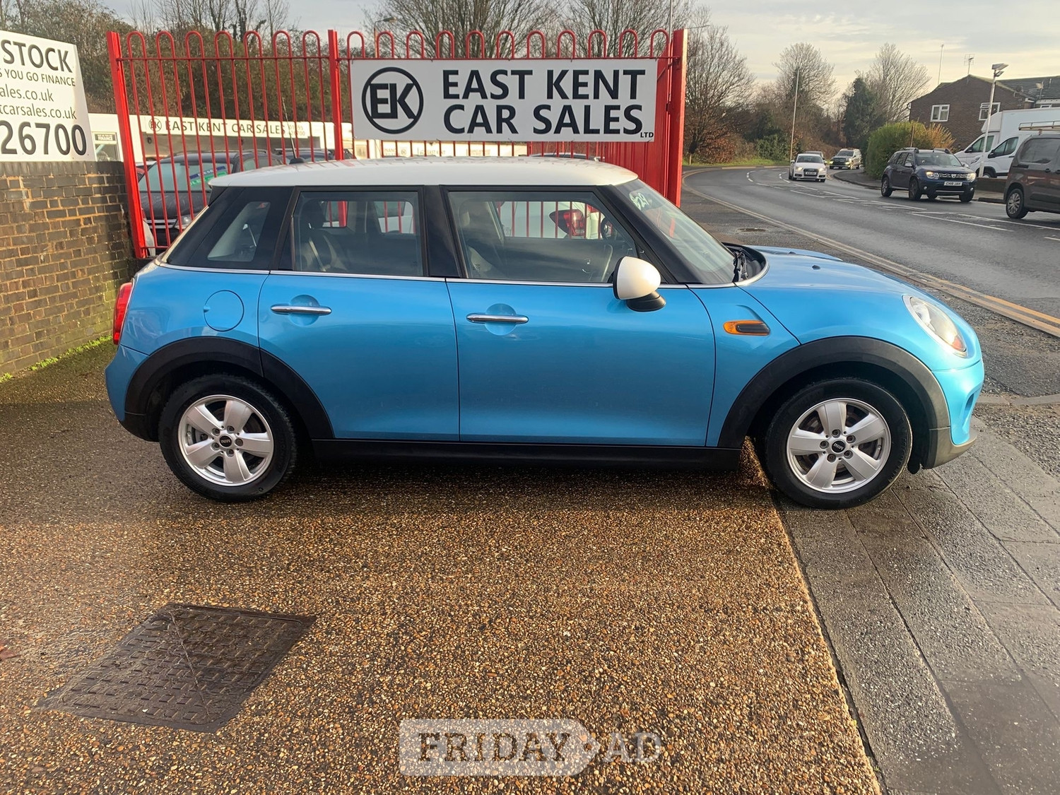 Mini Hatch 2017 - Cars in Sittingbourne