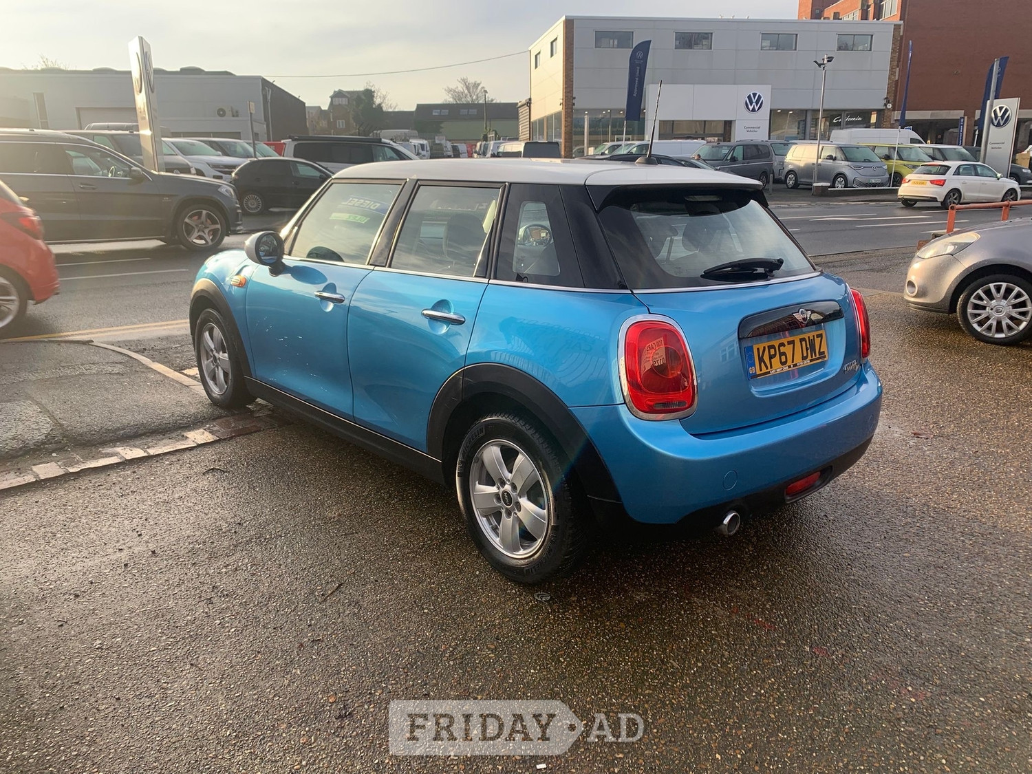 Mini Hatch 2017 - Cars