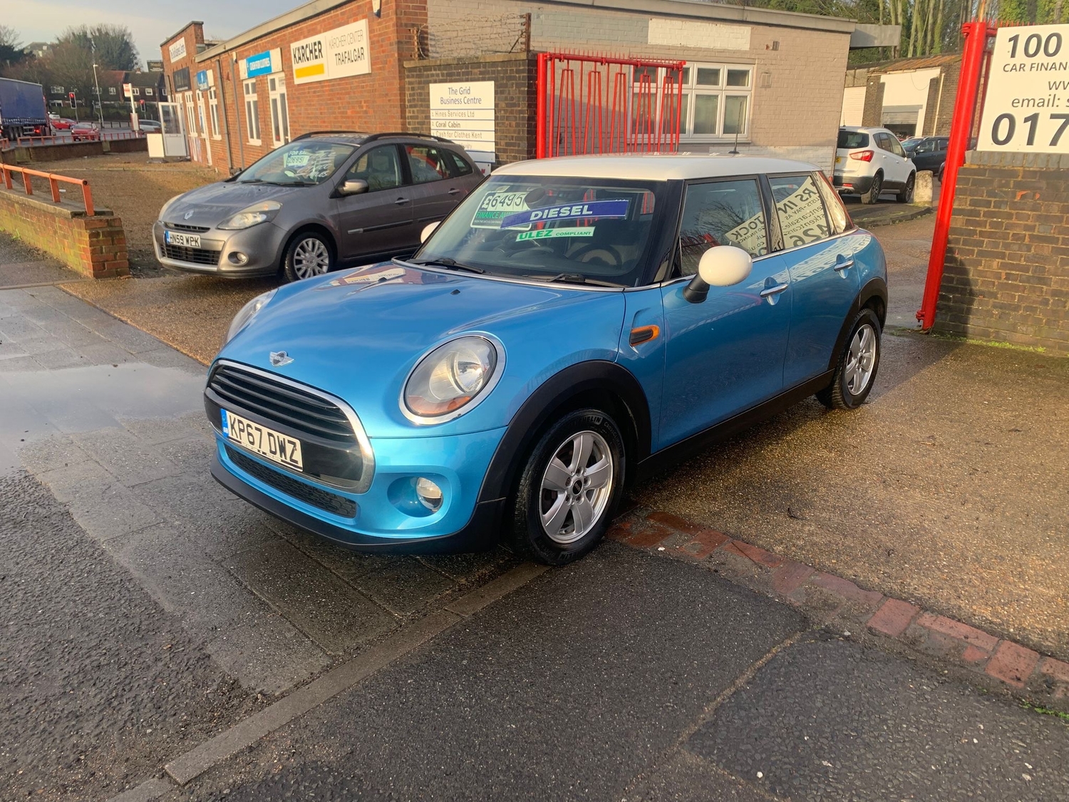[ berth ]Mini Hatch