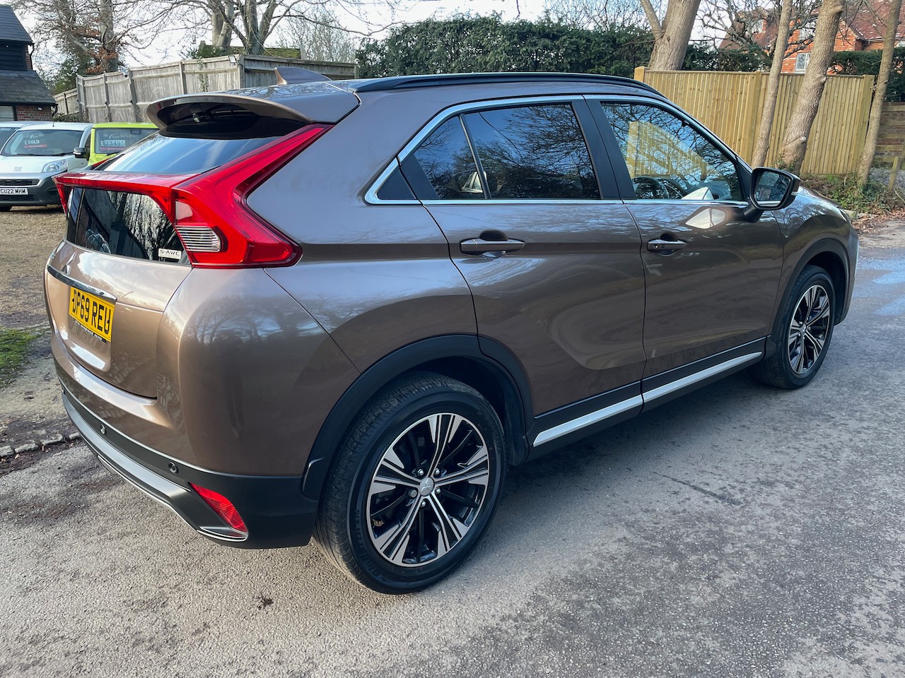 [ berth ]Mitsubishi Eclipse Cross
