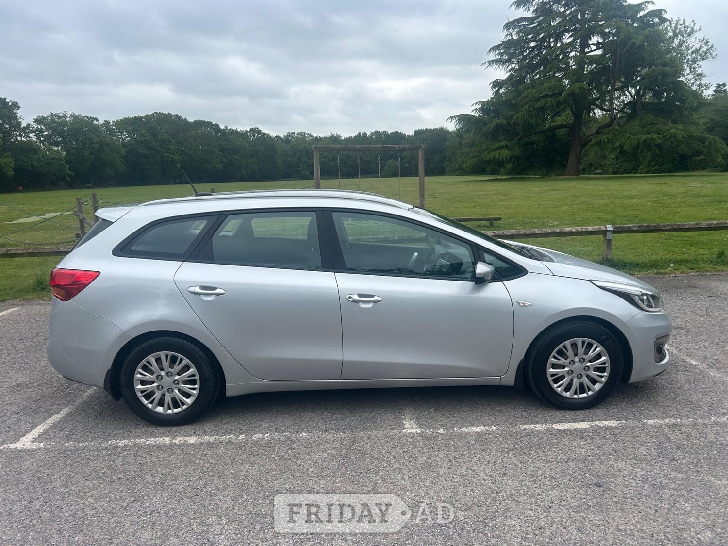 [ berth ]Kia Ceed