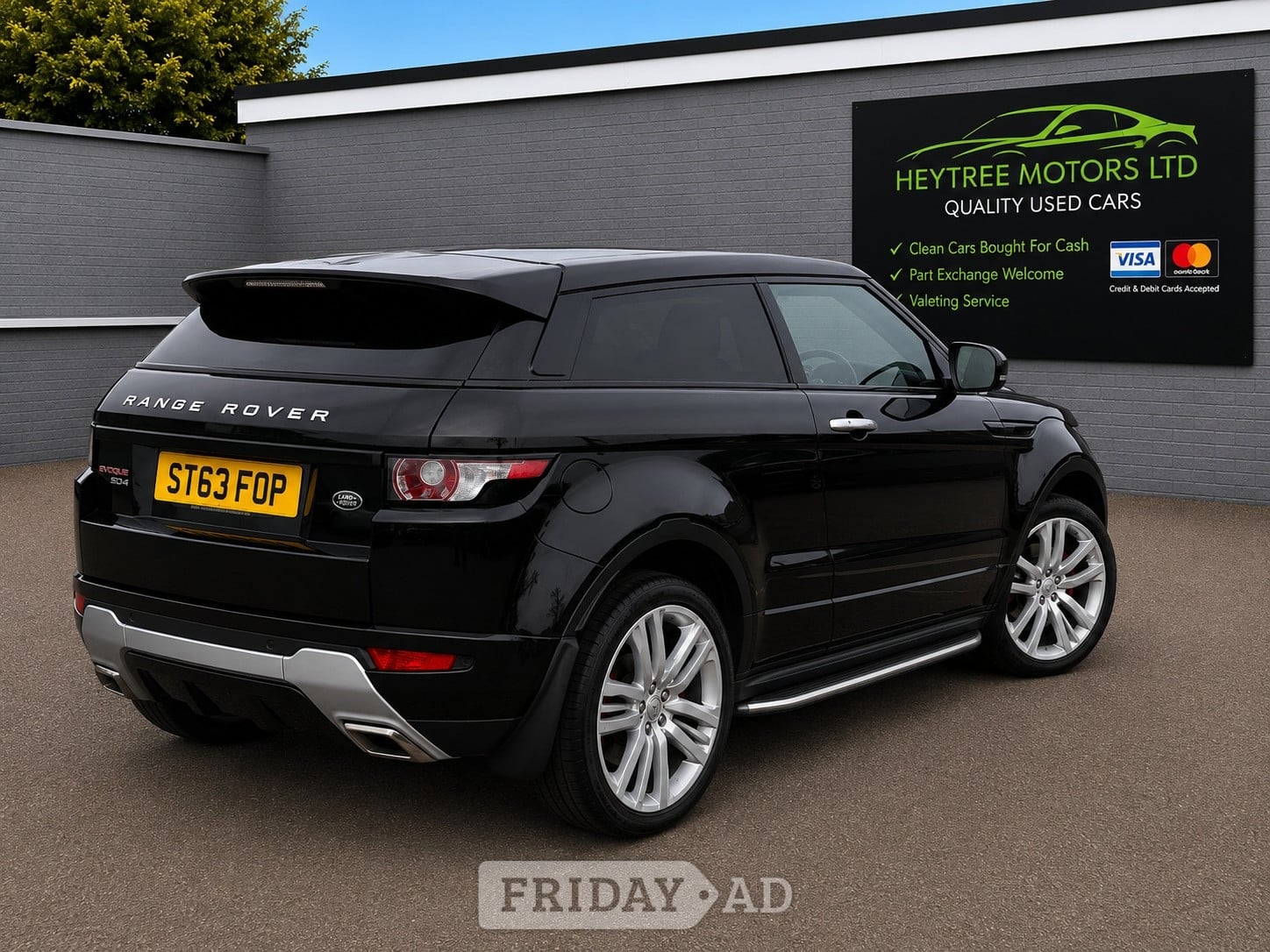 [ berth ]Land Rover Range Rover Evoque