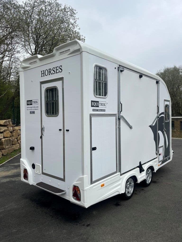 Equi-Trek Night-Treka Elite   Horse Trailer - Trailers & Horseboxes in Sheffield