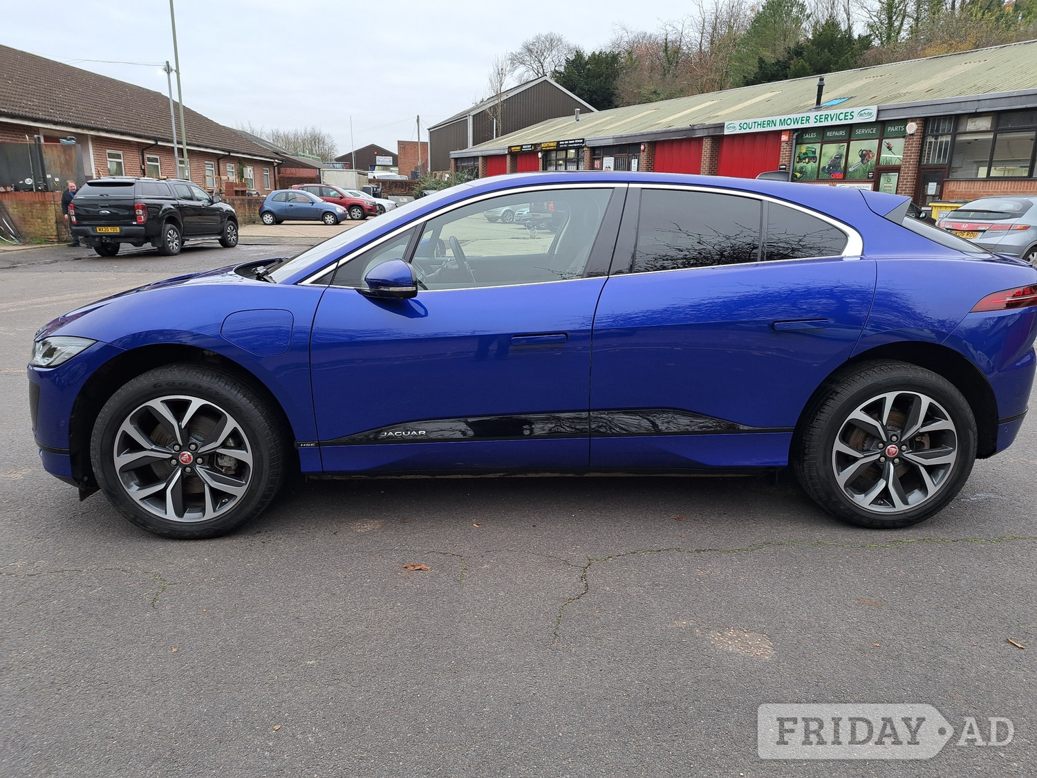 [ berth ]Jaguar I-Pace