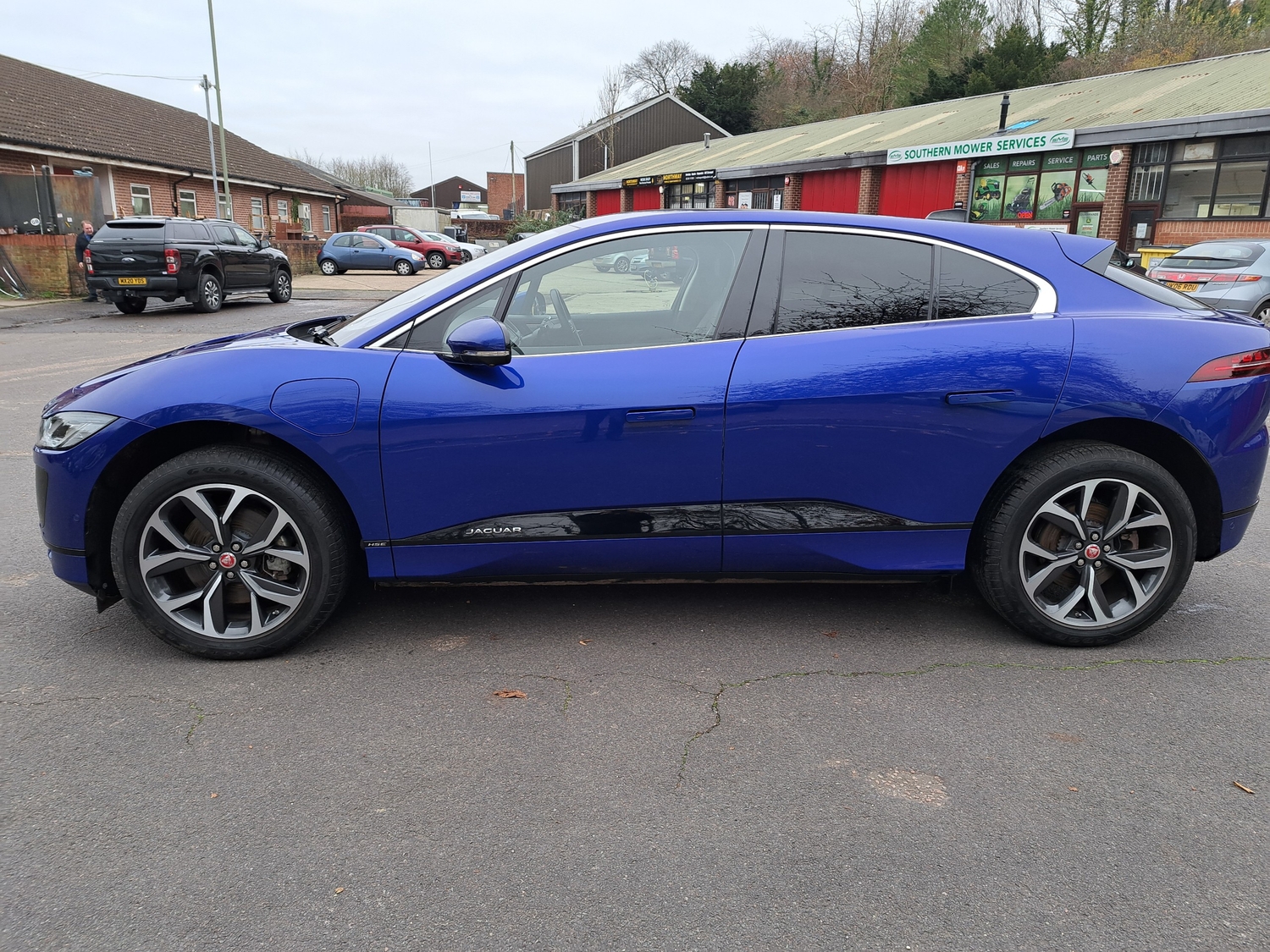 [ berth ]Jaguar I-Pace