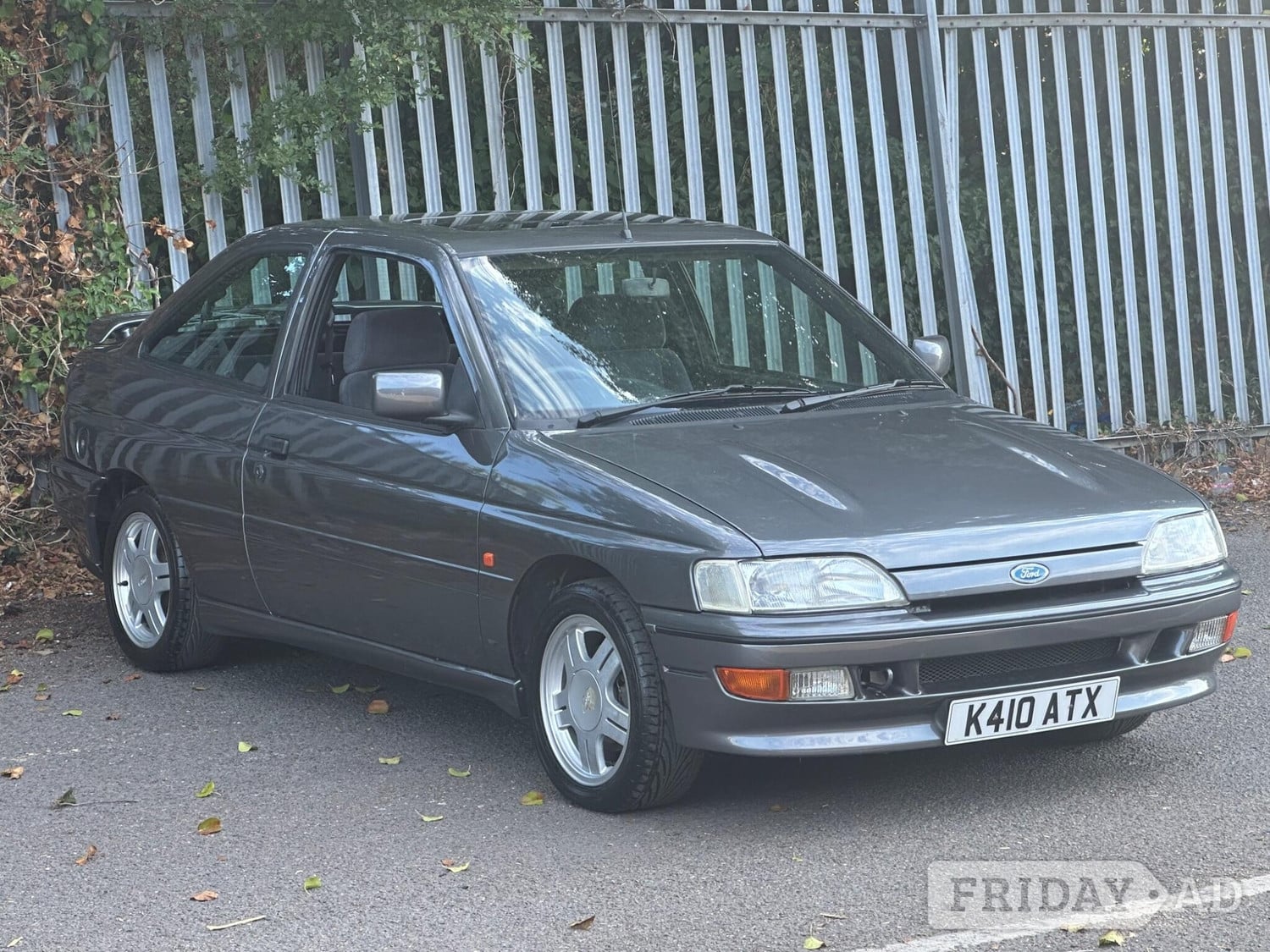 Ford Escort 1992 in Cardiff