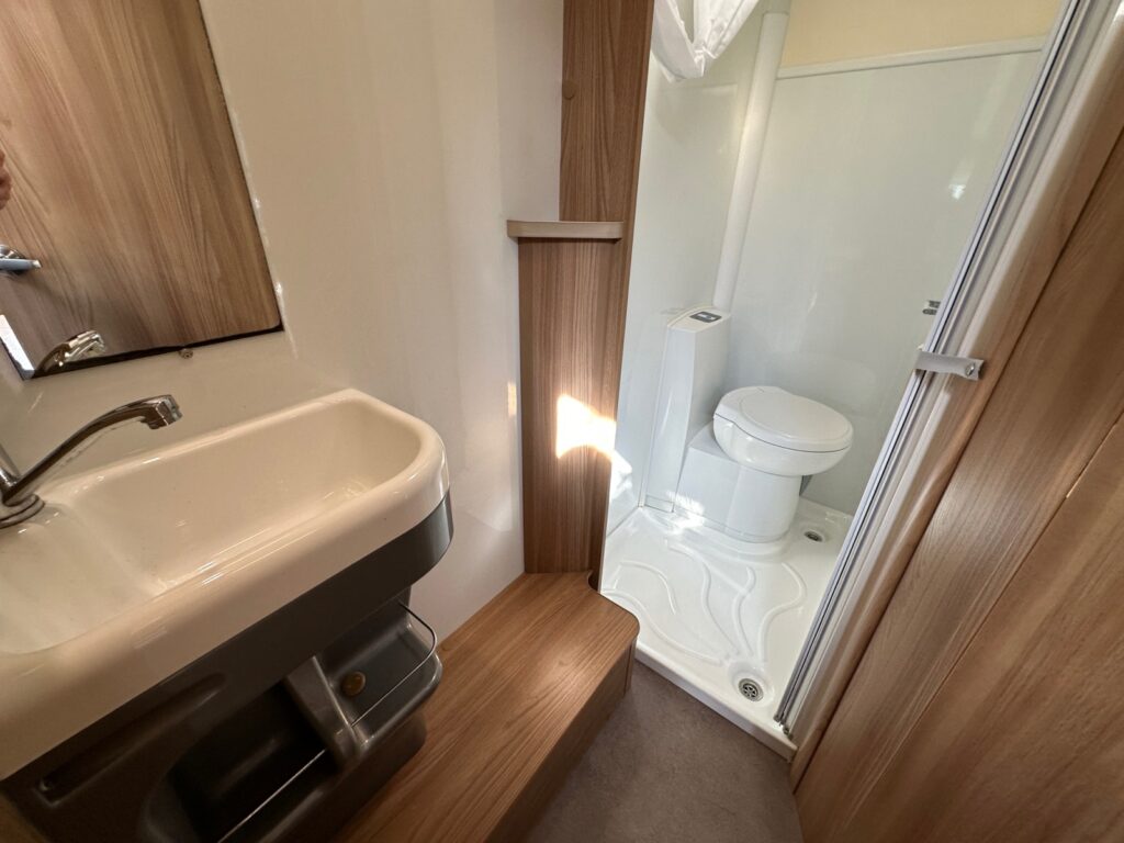 Bailey Approach Advance 640 2016 for sale - Motorhomes & Caravans in Llanelli