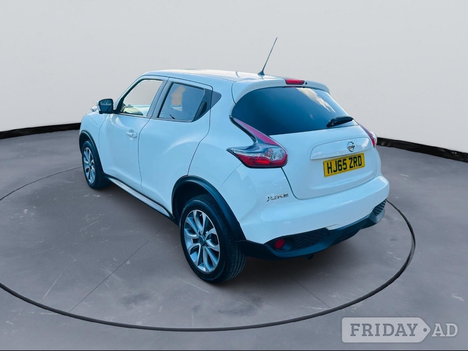 Nissan Juke 2015 - Cars in Ealing