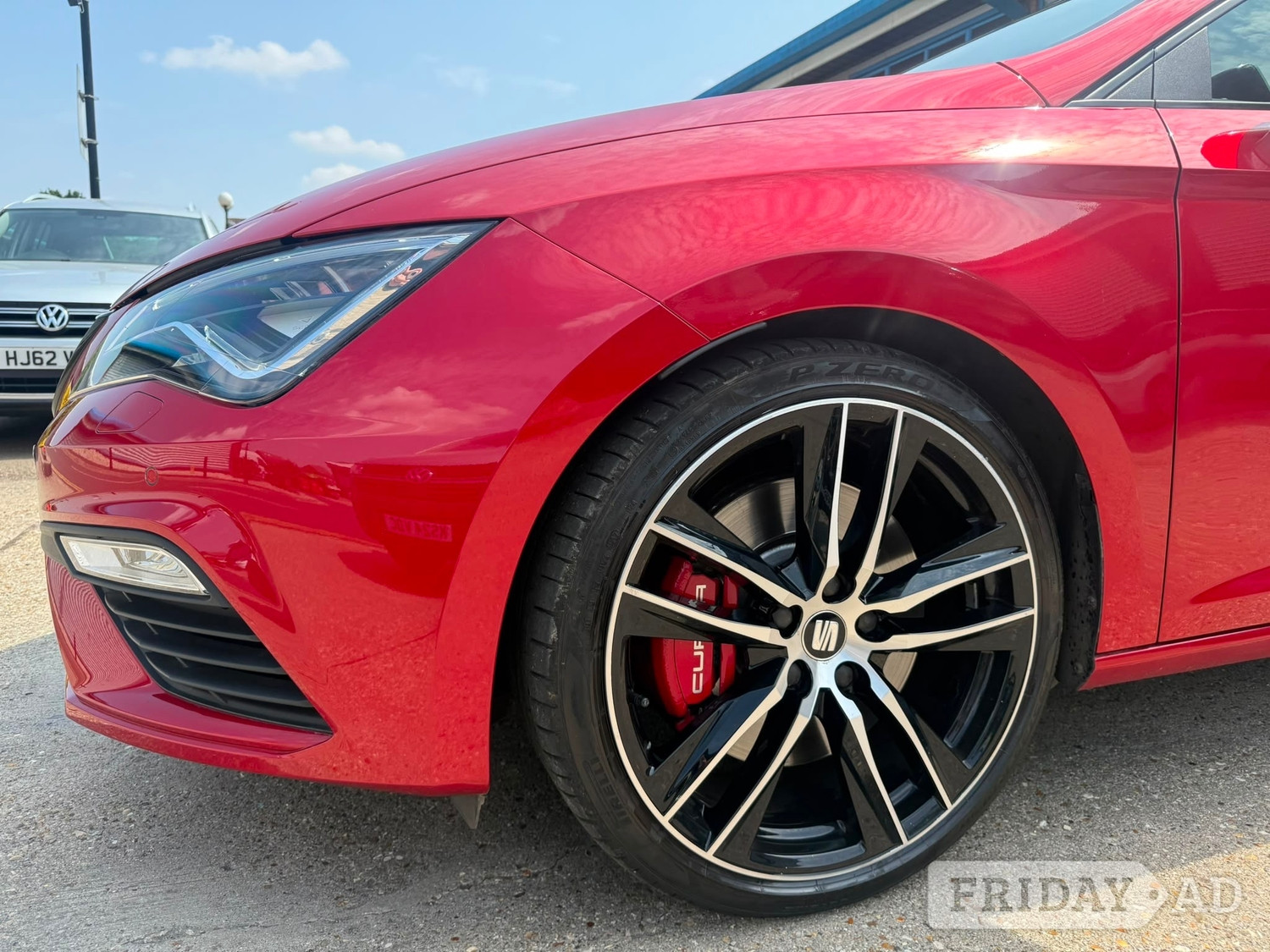 [ berth ]SEAT Leon