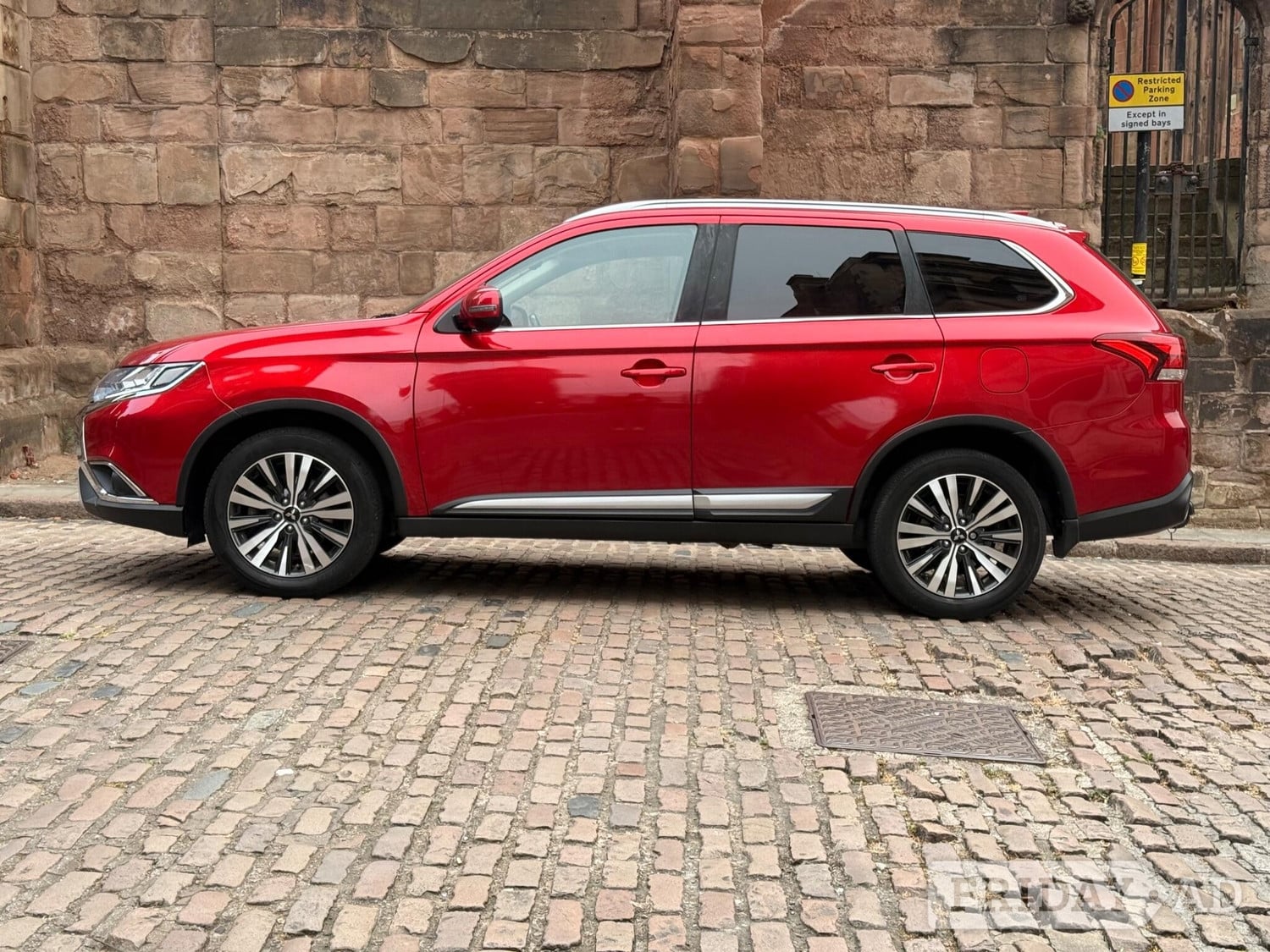 Mitsubishi Outlander 2020 - Cars