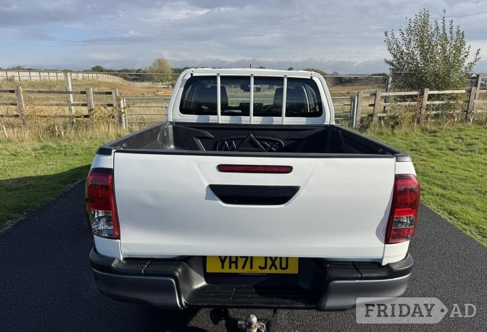 Toyota Hilux 2021 - Cars