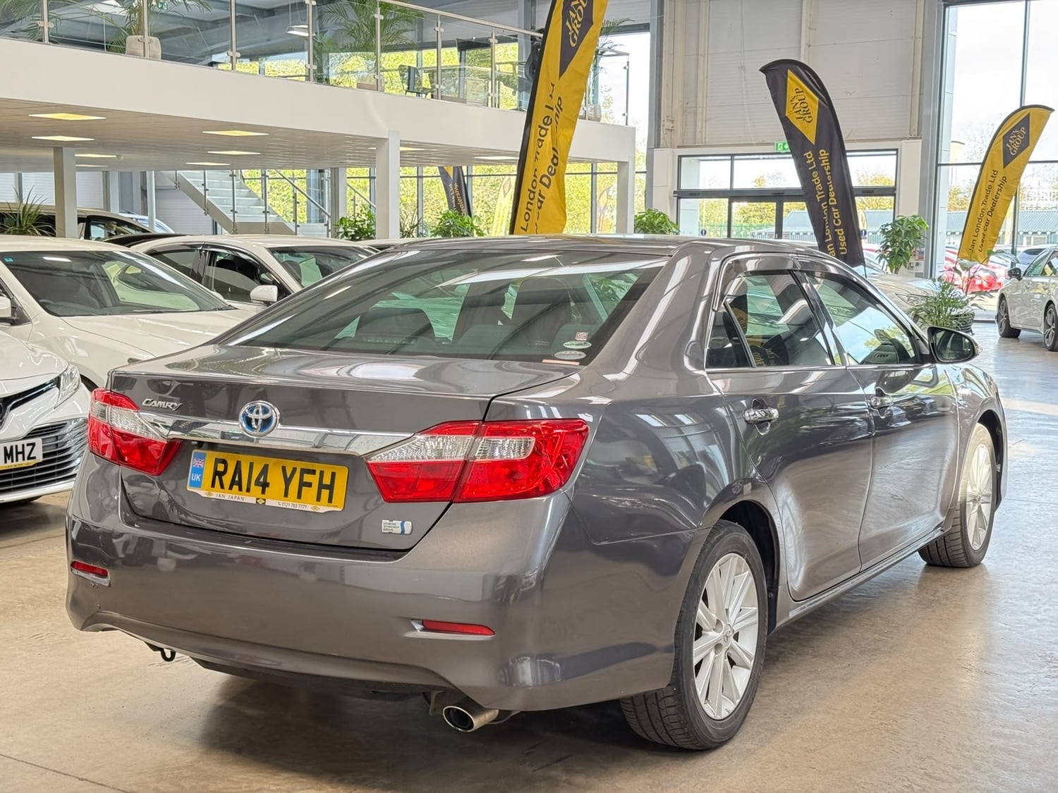 [ berth ]Toyota Camry