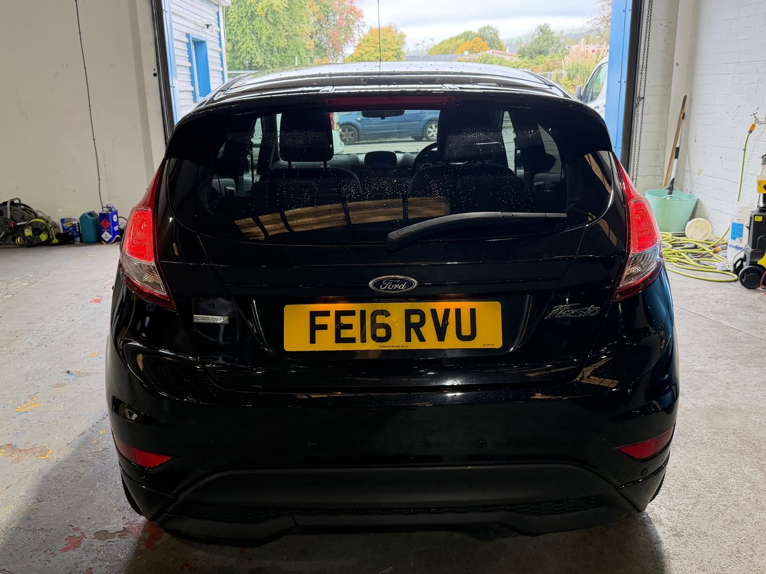 Ford Fiesta 2016 - Cars