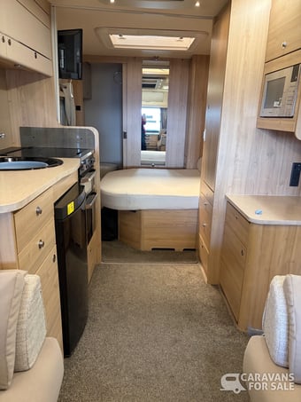 Elddis Sussex Premier Midhurst 554 2017
