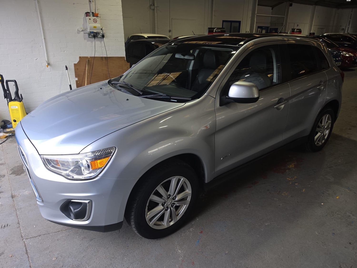 [ berth ]Mitsubishi ASX