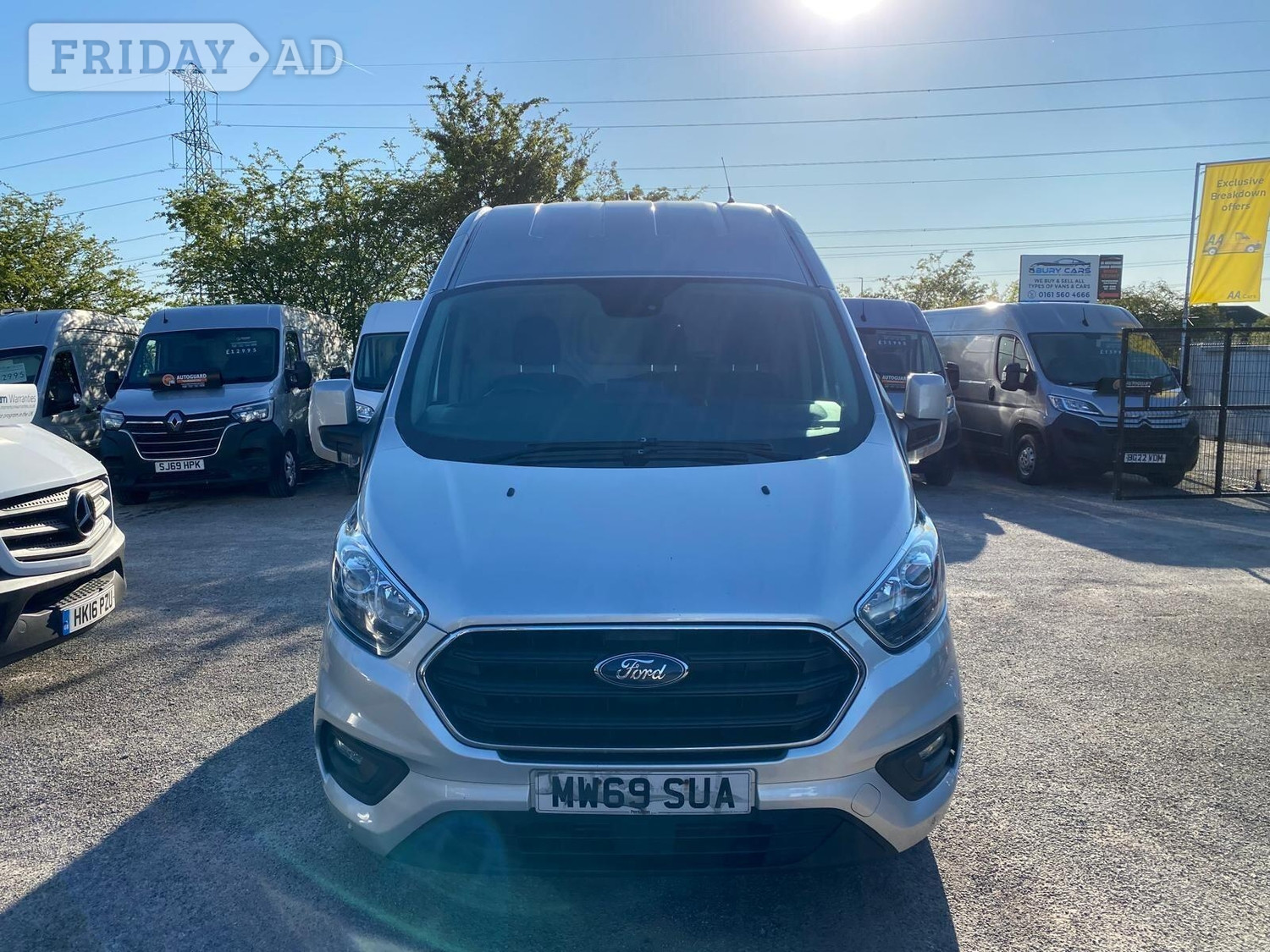 [ berth ]Ford Transit Custom