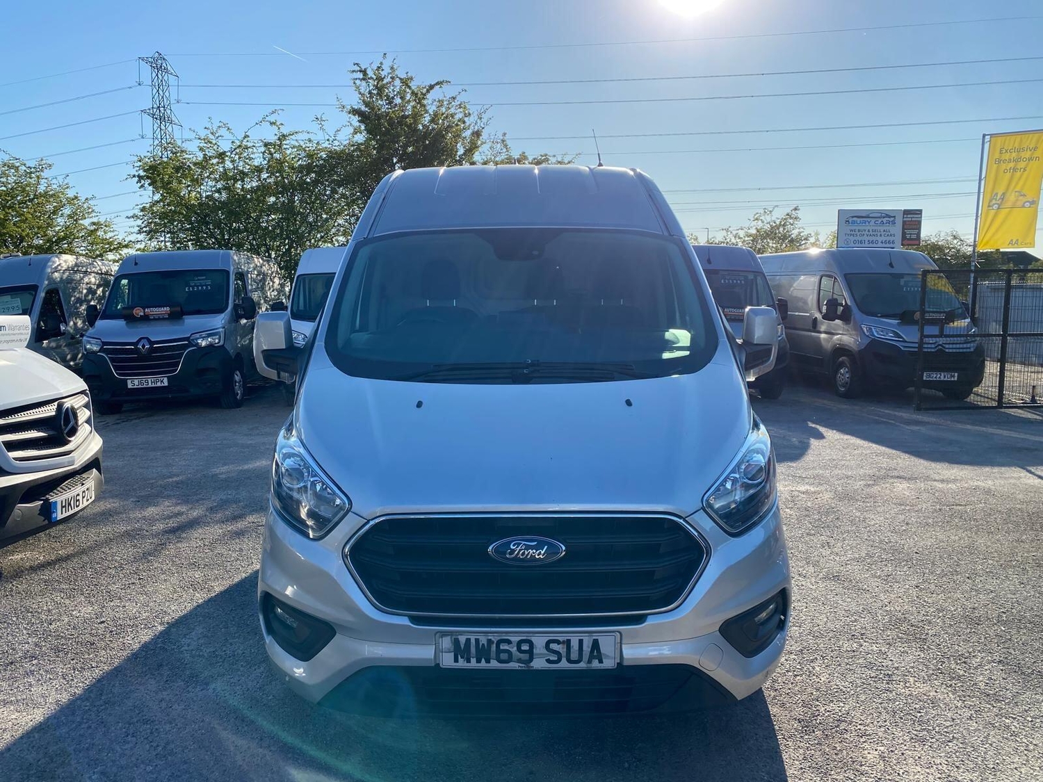 [ berth ]Ford Transit Custom