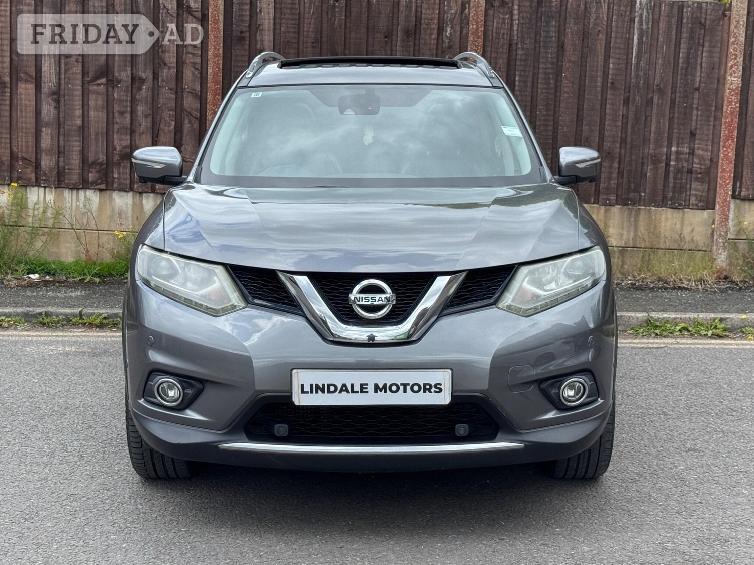 Nissan X-Trail Oldham