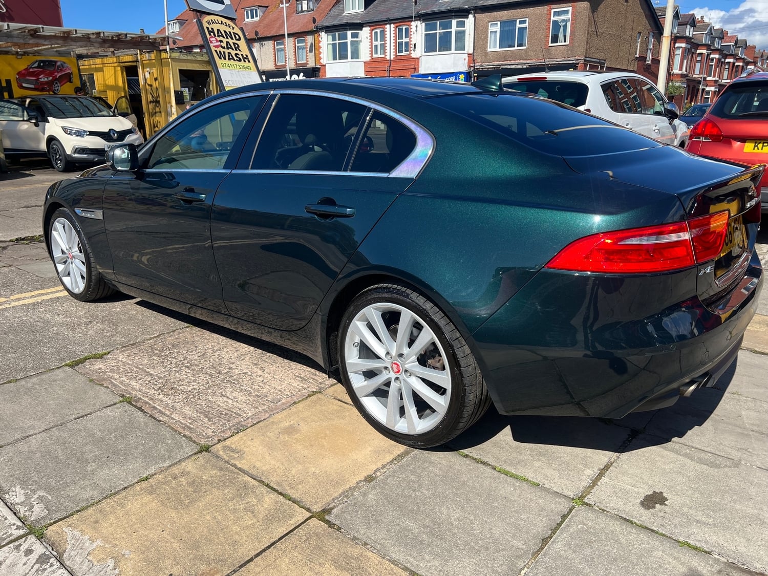 Jaguar XE 2016 - Cars
